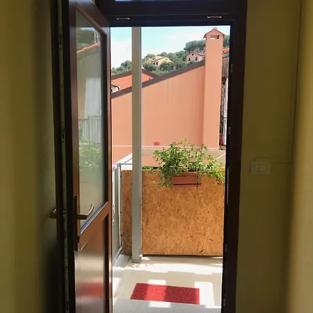 Alessandra Apartment *